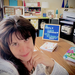 COUNTRY COMFORT CREATIVES